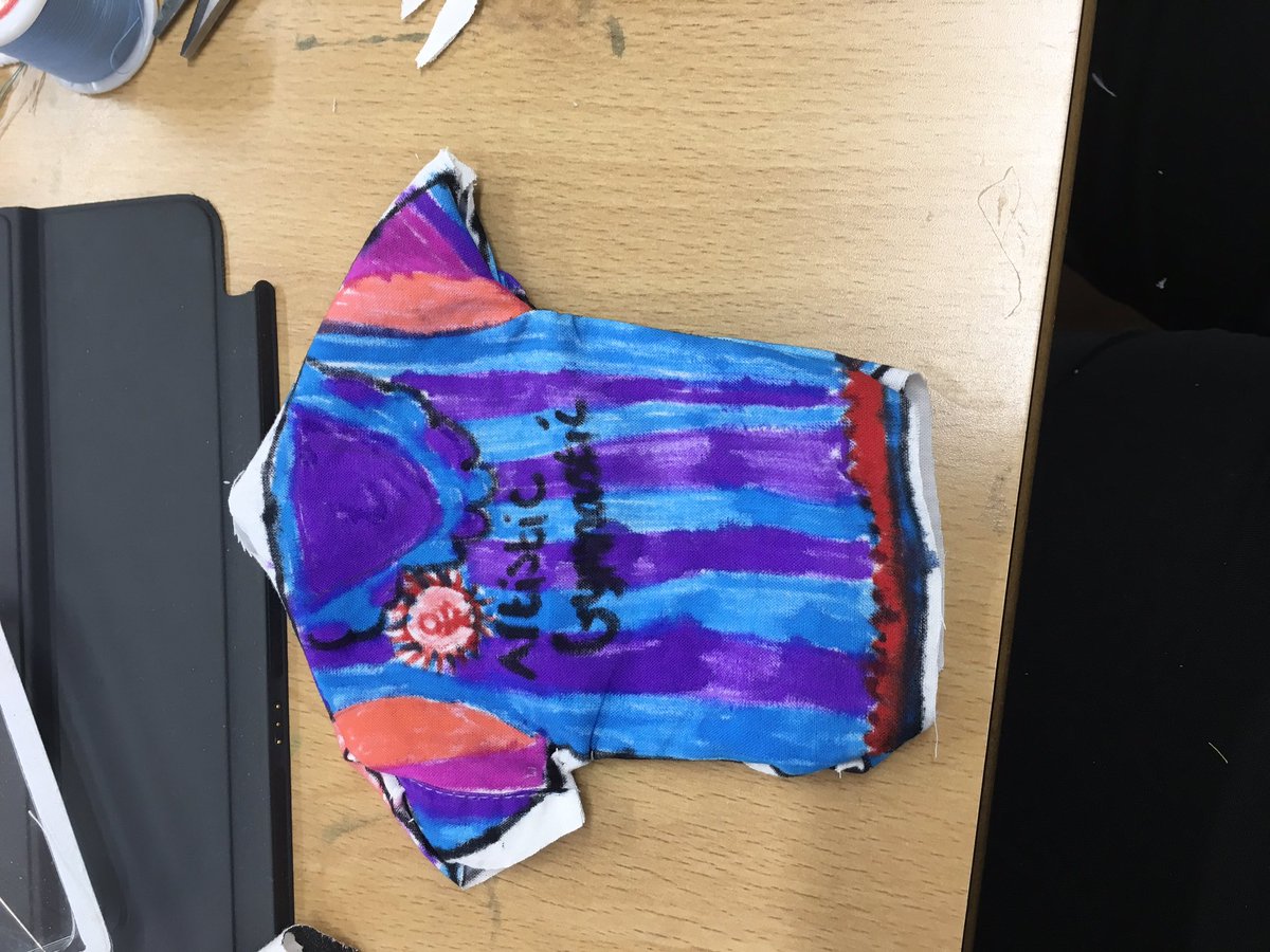 HifYear3's tweet photo. Sharp needles + nervous teachers + brave children = some amazing @SpecialOlympics t-shirts!! So proud of all the children in Year 3 today, they have worked so hard and produced some fantastic work😊 @HifYear3 @thePA_CT @AKnibbs1 @MrsAHaz #WhatITaughtToday #PACT https://t.co/NuhXL8sNDJ
