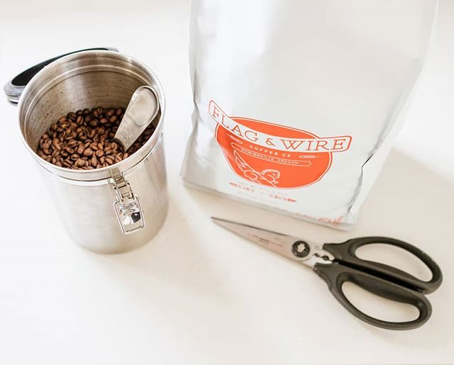 viewandvine's tweet photo. My favorite scent ☕❤ restocking our homes with freshly roasted flagandwire beans is a task I'm always happy to do! https://t.co/iGMS5Jfehm