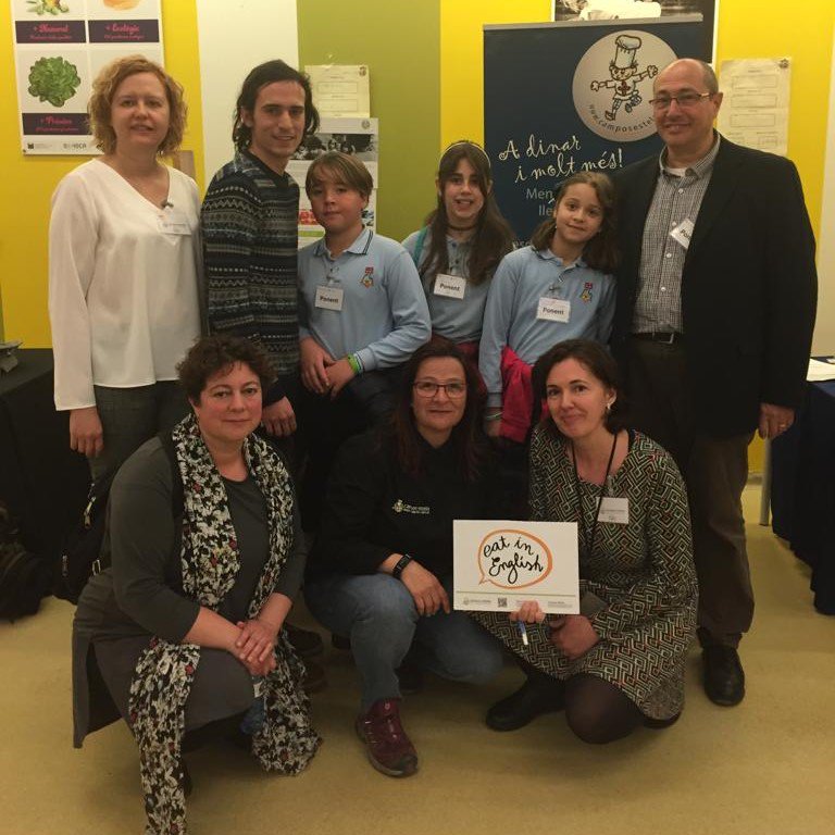 CAMPOSESTELAcom's tweet photo. Agraïts d'haver compartit una pinzellada de com treballem el projecte #EatinEnglish al temps del migdia. Moltes gràcies pel testimoni dels alumnes i la direcció de @EscolaMontse, per la rebuda dels assistents #JEM13FECC i per l'orientació a través de @multilinweb https://t.co/5RaOoIKSqT