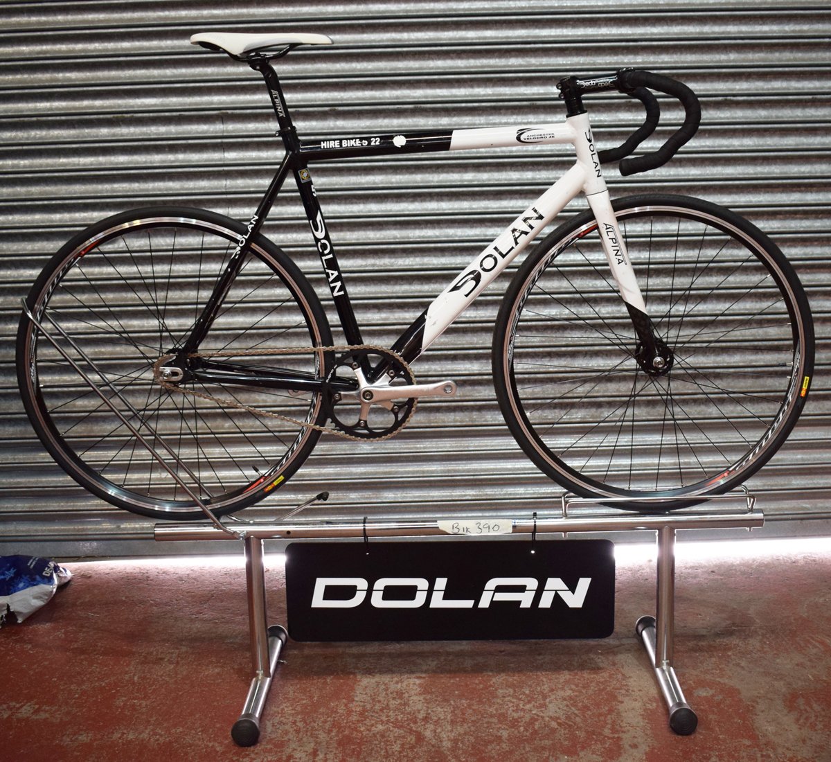 Guess Who's Back

Ex Hire Manchester Velodrome Bikes have returned.

A full range of sizes available, you'll have to move quick as once they're gone, they're gone.

Starting at £149.99, grab yourself a bargain

bit.ly/ExHireBikes

#dolanbikes