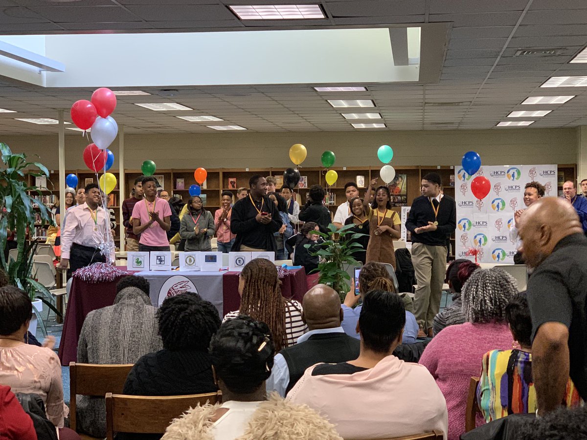 Henrico_Steam's tweet image. A great day @JohnRolfeMS with student specialty center signing day! Looking forward to seeing the great work! Roll Tribe!