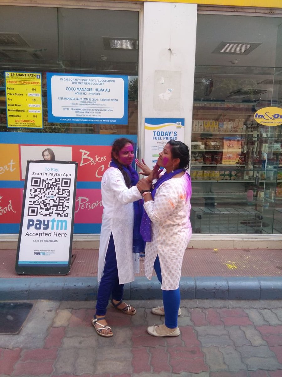 HumaFAli's tweet photo. #HappyHoli #Holi2019 #FestivalofJoy  Holi celebrations@BPShantipath Wishing everybody a colourful vibrant and joyous Holi #BharatPetroleum #EnergisingLives @rakeshsinhabpc @BPCRetailDelhi https://t.co/f8mHotjIzB