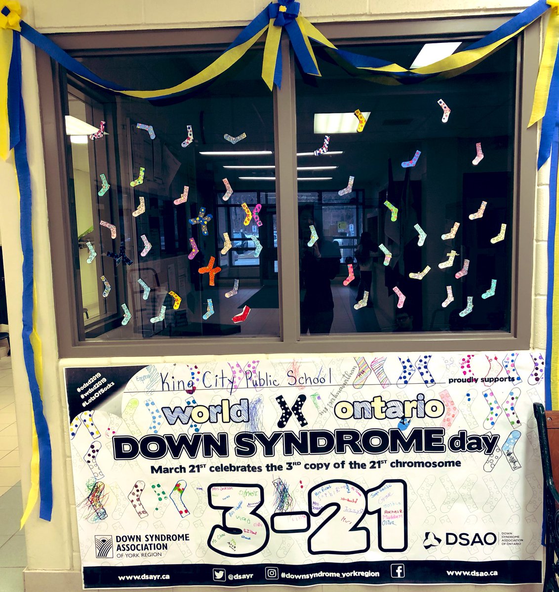 MrsJENKINS1234's tweet photo. We wore our Crazy Socks for #WorldDownSyndromeDay2019!!🧦💜🧦💚🧦🧡🧦 @KingCityPS #RockYourSocks #LotsOfSocks #LeaveNoOneBehind #DownSyndrome #WDSD #WDSD19 #WorldDownSyndromeDay https://t.co/53QgquWqXH