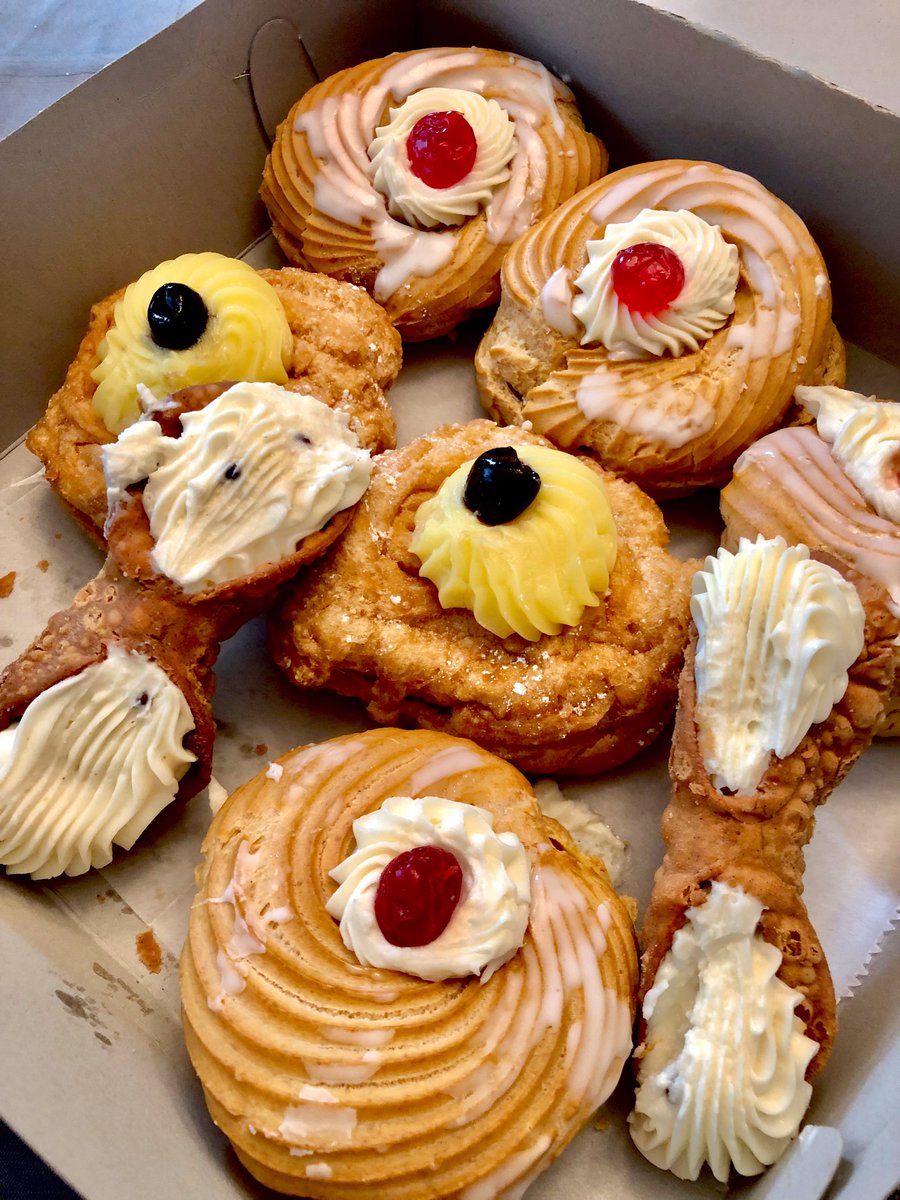 JoeCampo6's tweet photo. #Feast #stjosephsday #Italian #italiano #Catholic #CatholicTwitter #holyfamily #grassrootsfilms #cfr_franciscans #family #Brooklyn #greenpoint #Vegan #bakery https://t.co/FjLzqHW93d