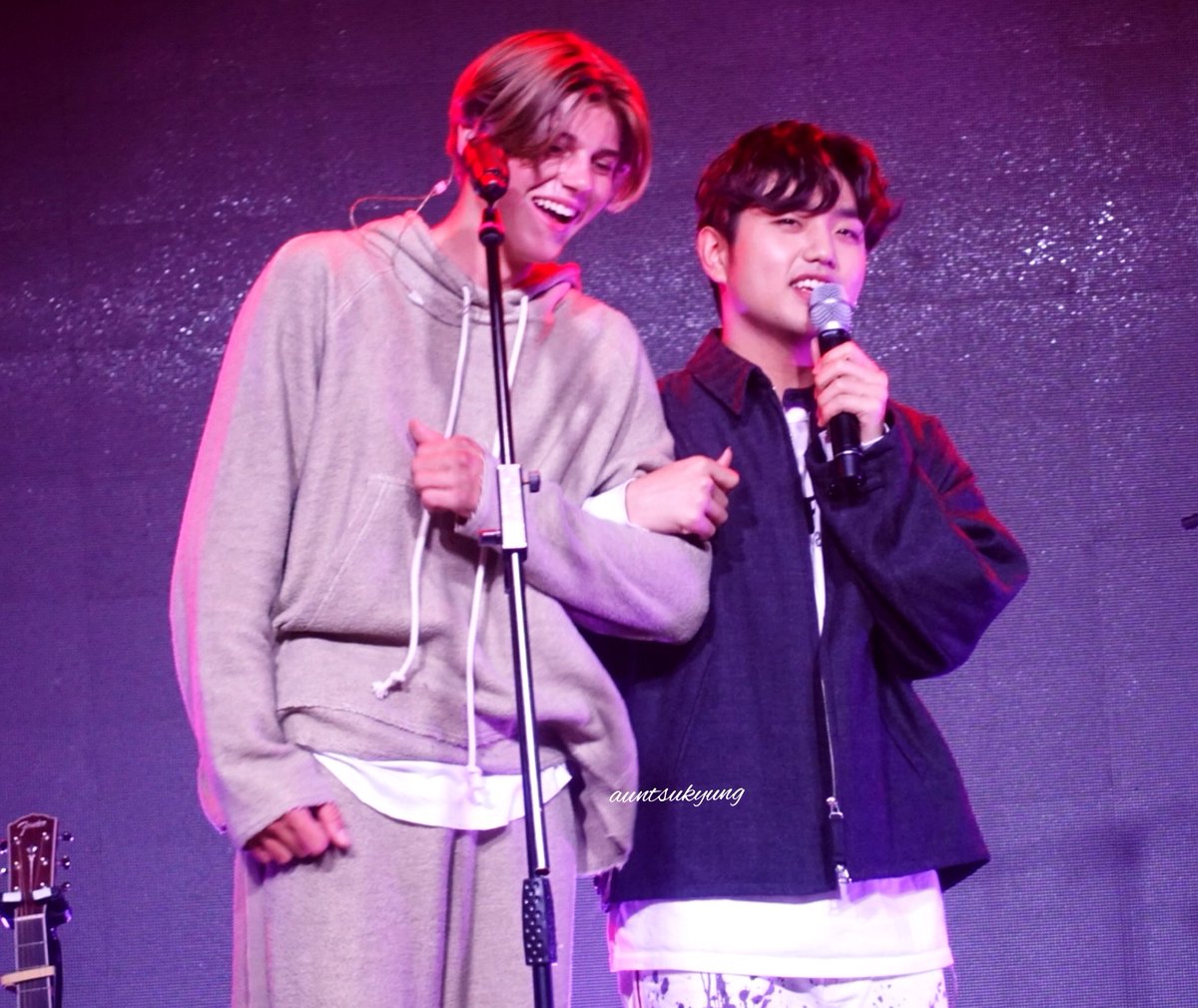 btles32's tweet photo. Ruel READY TOUR 2019 SEOUL 

다음엔 호주에서 
같이 공연할수있길.. 🙏

#Ruel #루엘
20190321 #홍대무브홀 

특별게스트
#샘김 #SAMKIM https://t.co/ACENr58Qjx