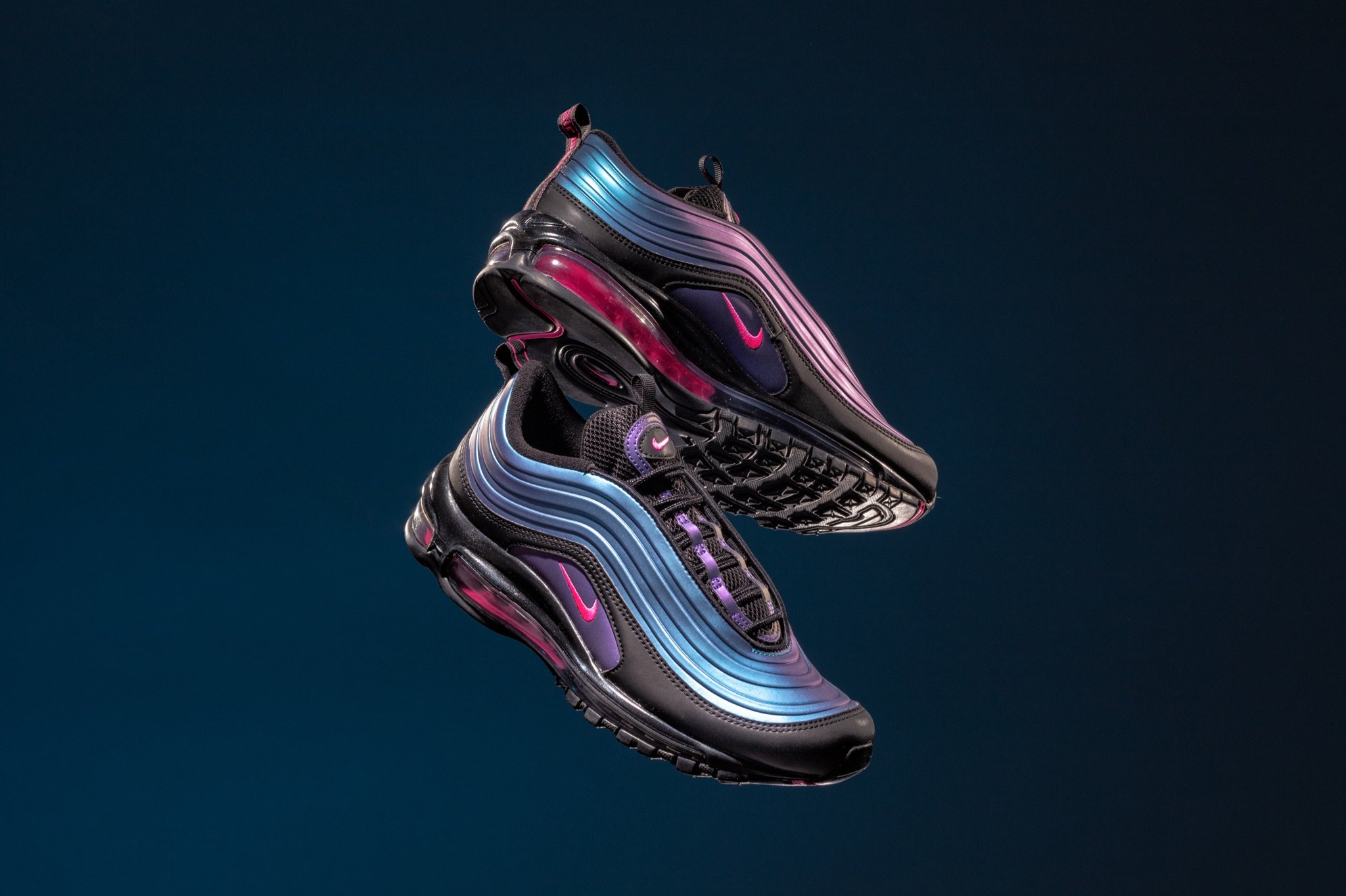 Voorbijgaand zonne astronaut Concepts on Twitter: "Nike Air Max 97 “Throwback Future” pack is now  available Online https://t.co/j51sh32qJa https://t.co/AHwoB9arGC" / Twitter