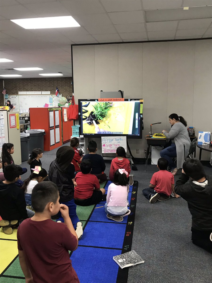 DeeMock's tweet photo. @CFISDScience @HorneElementary Learning about plant &amp; animal structures and function! Eco-columns fun! https://t.co/kjdGpTA3MG