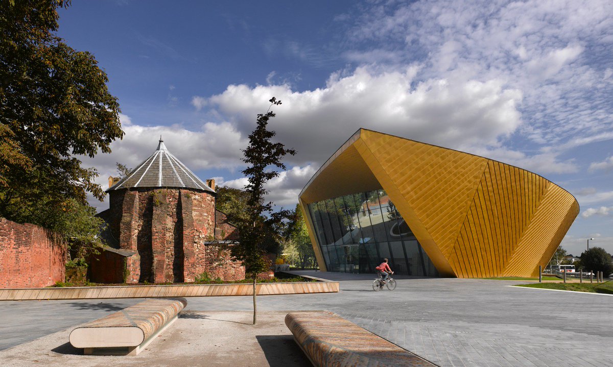 Could you be the new welcoming face of Firstsite? 

We have a new opportunity for a Gallery Assistant within our team!

Find out more: 
firstsite.uk/jobs/

Applications close Fri 5 Apr 2019 at 5pm. 

#colchester #essex #artsjobs #colchesterjobs #essexjobs