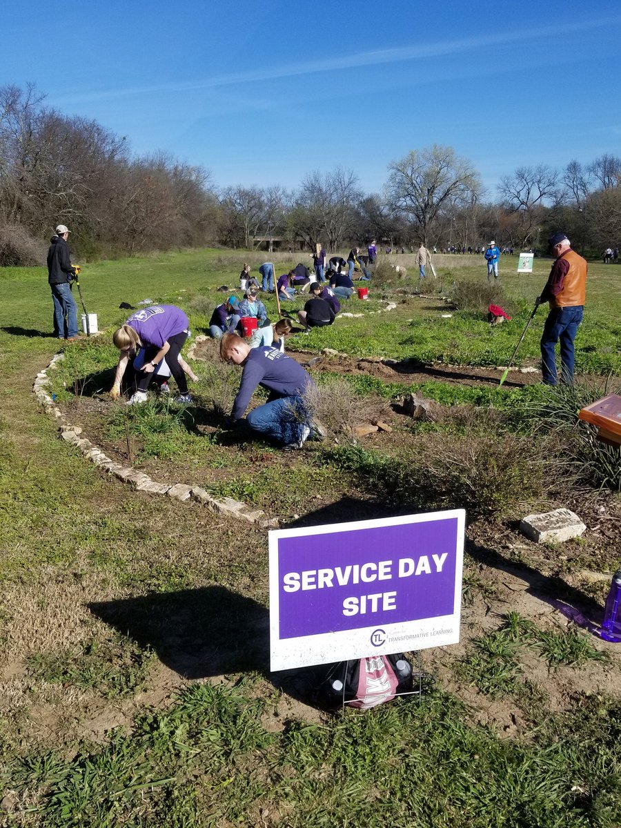 TarletonPrez's tweet photo. Faculty and Students of @TarletonCOAES are spending Service Day at the Bosque River Trail Nature Center. A project dear to my heart and that that will benefit the local school district and community members. #TarletonService19 https://t.co/tmEKVVlUG4
