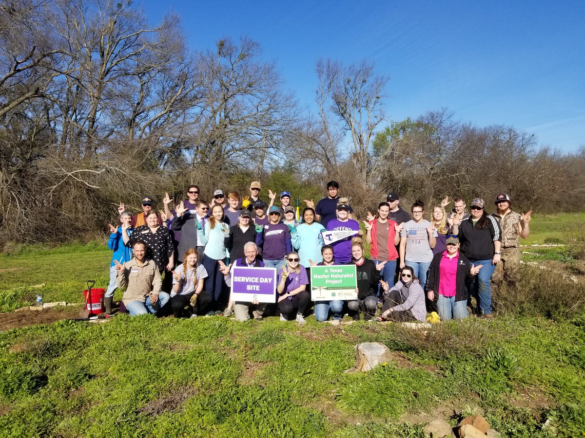 TarletonPrez's tweet photo. Faculty and Students of @TarletonCOAES are spending Service Day at the Bosque River Trail Nature Center. A project dear to my heart and that that will benefit the local school district and community members. #TarletonService19 https://t.co/tmEKVVlUG4