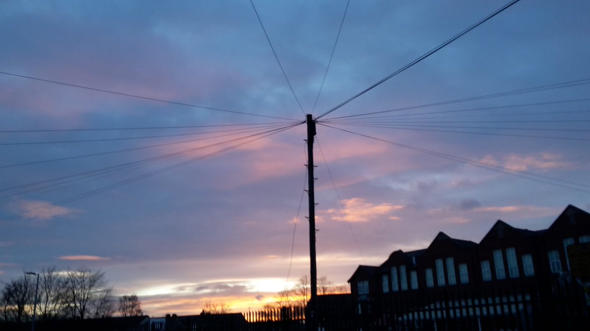 jswindowbox's tweet photo. Recent #4 ... #sunset ...

#clouds #fluffyclouds #sky #blue #cloudlovers #igclouds #creativesky #creativeclouds #crazyclouds #cloudporn #clouddaily #skylog  #inspiringclouds #sunset https://t.co/Ft7ulJ87em