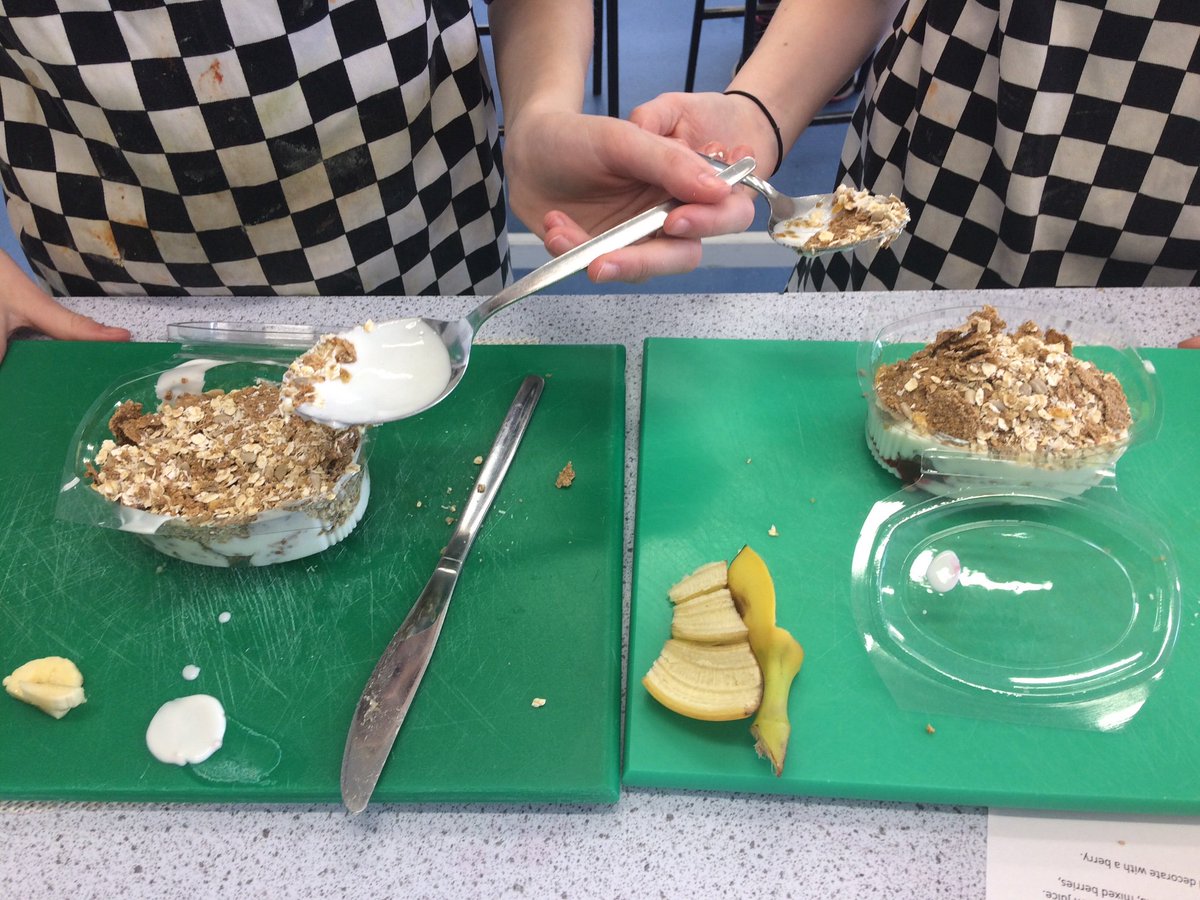 kate_schools's tweet photo. ⛹️‍♀️⛹️🍇🍌👩‍🍳👨‍🍳👏
Brilliant sessions led by @PenicuikPE Sports Leaders &amp; making healthy breakfast pots in Home Economics at our Health &amp; Wellbeing afternoon!
#PRIDE
@PenicuikHS 
@CornbankPS @Cuiken_Primary @sacredheart_ps @StratheskPS https://t.co/khA2UvKBqN