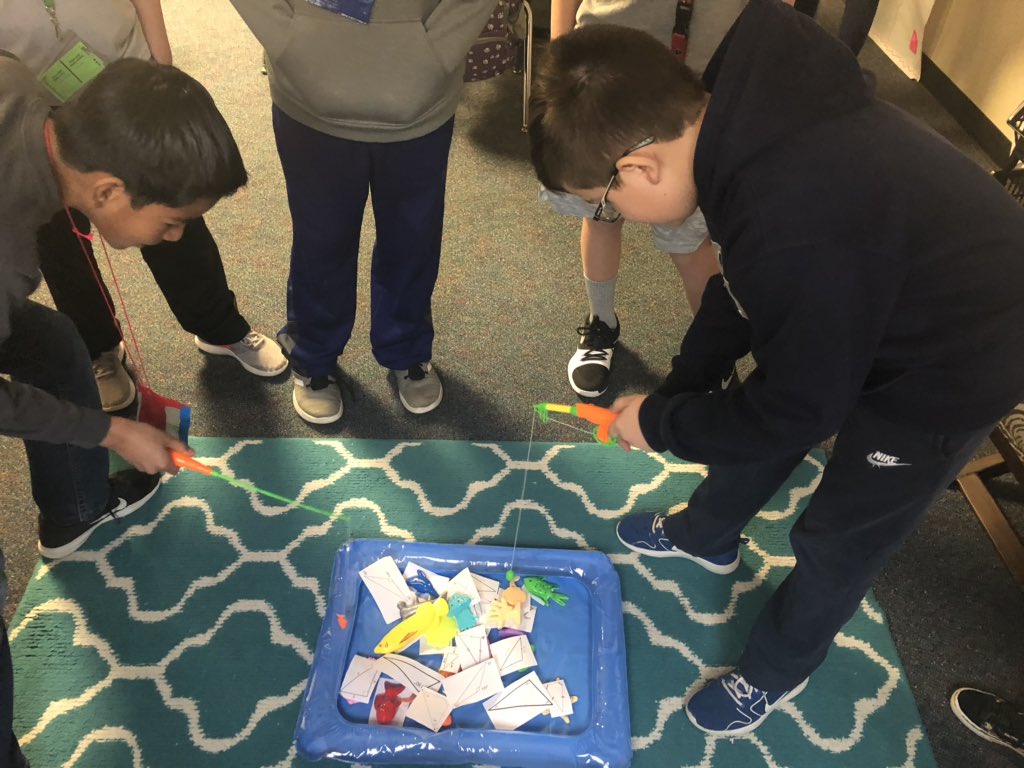 5thGradeRangers's tweet photo. Fishing for triangles and classifying triangles based on their attributes! #fabin5 #reviewingvocab https://t.co/GhYMDq6Gak