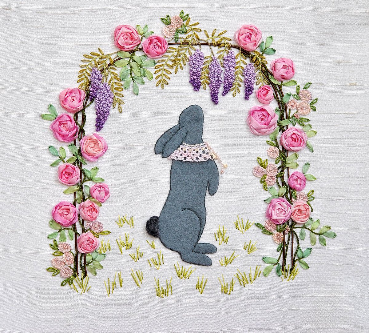 RoyalNeedlework's tweet photo. Yesterday we celebrated the #firstdayofspring2019! The flowers are out in bloom here at HamptonCourtPalace, and also in RSN Tutor Zinaida Kazban's Ribbonwork Rose Arch, which she will be teaching on Saturday 13 - Sunday 14 April. Book your place here >> https://t.co/2yLODfrDJx https://t.co/hiNs7FPNHd