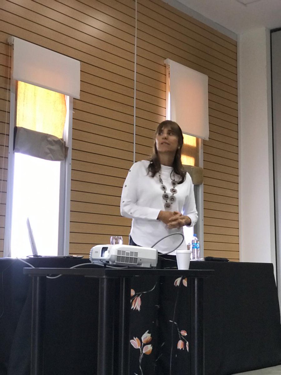 VicZorraquin's tweet photo. Excelente jornada en #Olavarria con toda la #region25. Realizamos grandes avances para construir mejores dispositivos de capacitación para llegar a más docentes y más escuelas. @CiieOlavarria #CIIEs2019 https://t.co/ZhMmBqcu6V