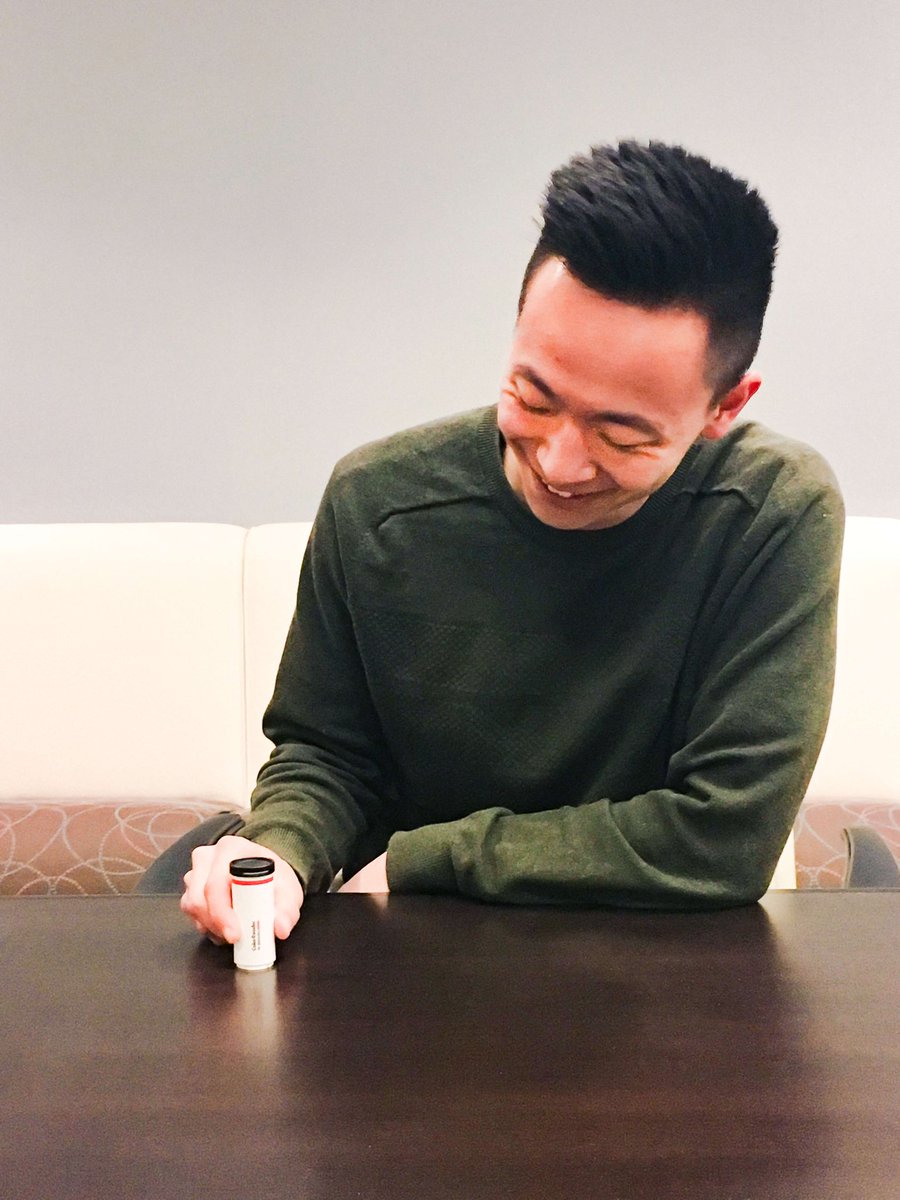 VaultComm's tweet photo. It’s #InternationalColourDay! 🌈 We’re celebrating by discovering our fave office hues using client Datacolor’s #ColorReader tool to ID perfect matches to top brands like @Valspar_Paint. #clientlove https://t.co/b0Su80gmqx