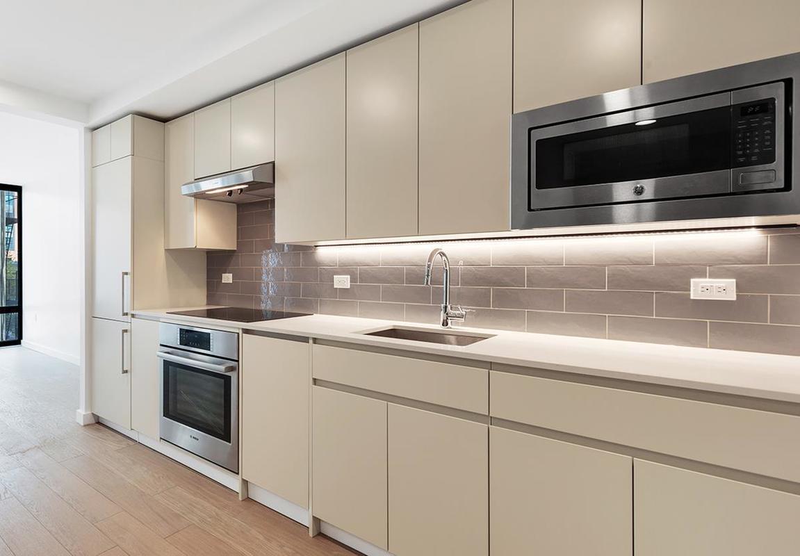 MorrelHirsch's tweet photo. Bring your buyers before it's gone! 🕐Last value 2 bedroom for $807,000 at @thecerezacondo 🏙
For more information please contact us: howardmorrelteam@engelvoelkers.com #realestate #howardmorrel #howardmorrelteam #engelvoelkers #nyc #thecereza https://t.co/gWk0rPQLnn