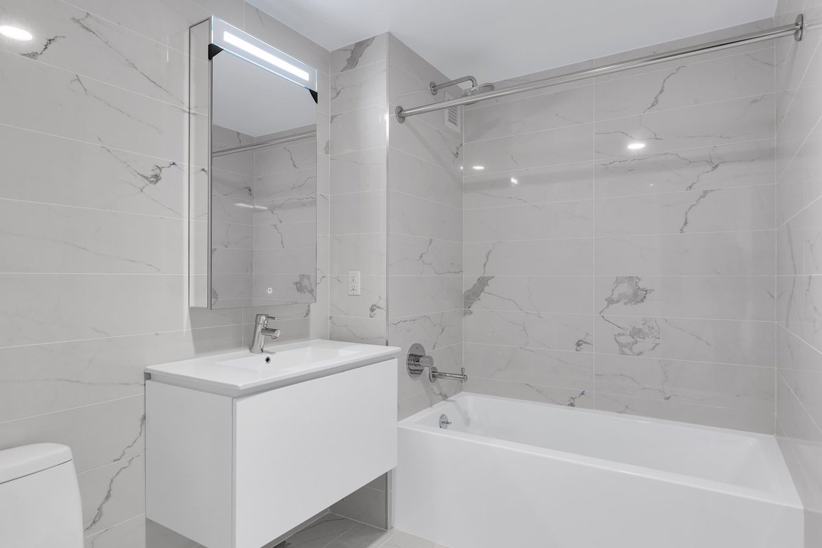 MorrelHirsch's tweet photo. Bring your buyers before it's gone! 🕐Last value 2 bedroom for $807,000 at @thecerezacondo 🏙
For more information please contact us: howardmorrelteam@engelvoelkers.com #realestate #howardmorrel #howardmorrelteam #engelvoelkers #nyc #thecereza https://t.co/gWk0rPQLnn