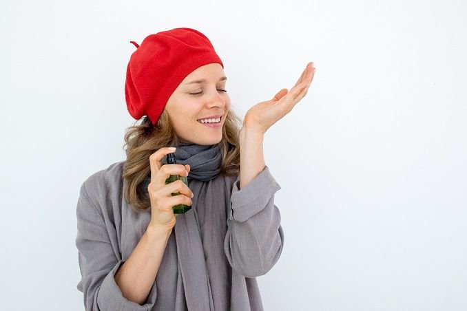 cosmeticaemfoco's tweet photo. Uma fragrância pode transmitir alegria, nostalgia, amor, atração ou repulsa, trazendo sentimentos que, às vezes, nem mesmo nos lembrávamos deles. Leia notícia completa: https://t.co/dKwDoiIlnL
#cosmeticaemfoco #cfoco #noticias #perfume #humor #estresse #bemestar https://t.co/yB2W8JnIks