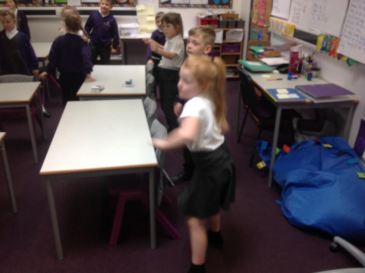BeaconAcad's tweet photo. Y2 threw themselves into a spot of dancing with their daily #GoNoodle session #activeburst #VPA https://t.co/xAfyFNIZHG