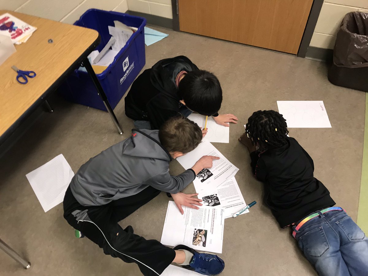 MrWebers_Class's tweet photo. Combining science with research clubs for ELA. Crayfish research! https://t.co/OXMZSHHgFH