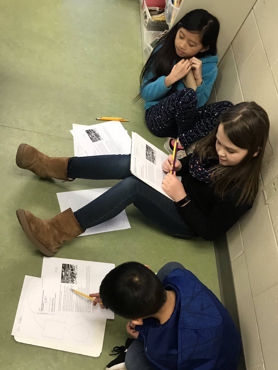 MrWebers_Class's tweet photo. Combining science with research clubs for ELA. Crayfish research! https://t.co/OXMZSHHgFH
