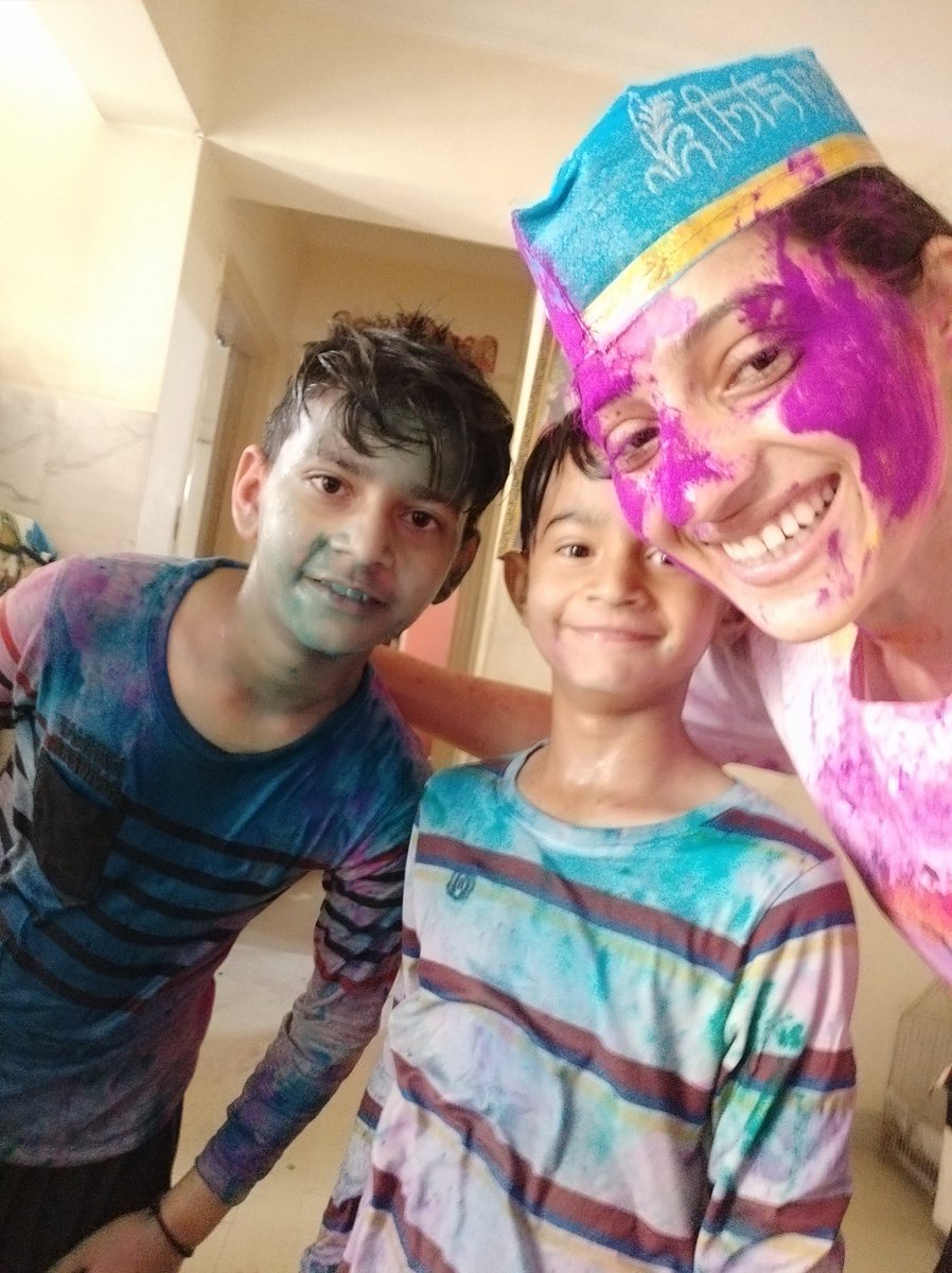 sonu2702's tweet photo. इस बार कुछ ऐसा रंग दे मोहे,
कि तू ही मेरा सब रंग हो जाये,
बाखी सब बे रंग हो जाये।।

होली है होली है

#radhekrishna #barsanekiholi #holi2k19 @DrKumarVishwas
#fullenjoy #happymoment #😂😂✌️✌️ https://t.co/N3FwHdeiCY