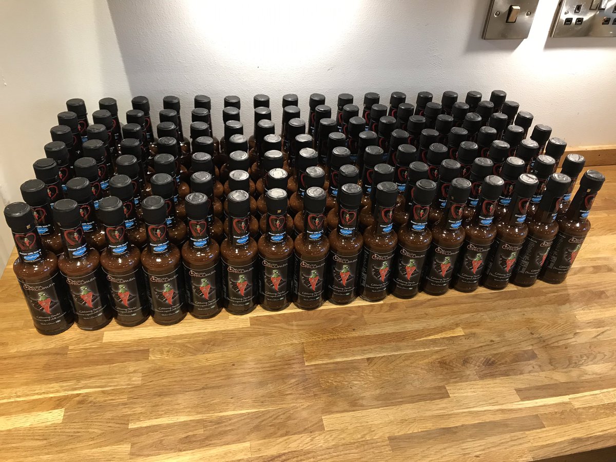 DevonChilliMan's tweet photo. Booyakasha 🌶🥊 #gibberingsmoke finally all done ✅ now to fill up the Bradley Smoker again for the next batch of #bramleyapples I consider myself lucky to be working this hard every day of the week #chillilife 🌶❤️‼️

#devonscapedchillicrusader #dcm #devonchilliman #chipotle https://t.co/C2Kj369mGy