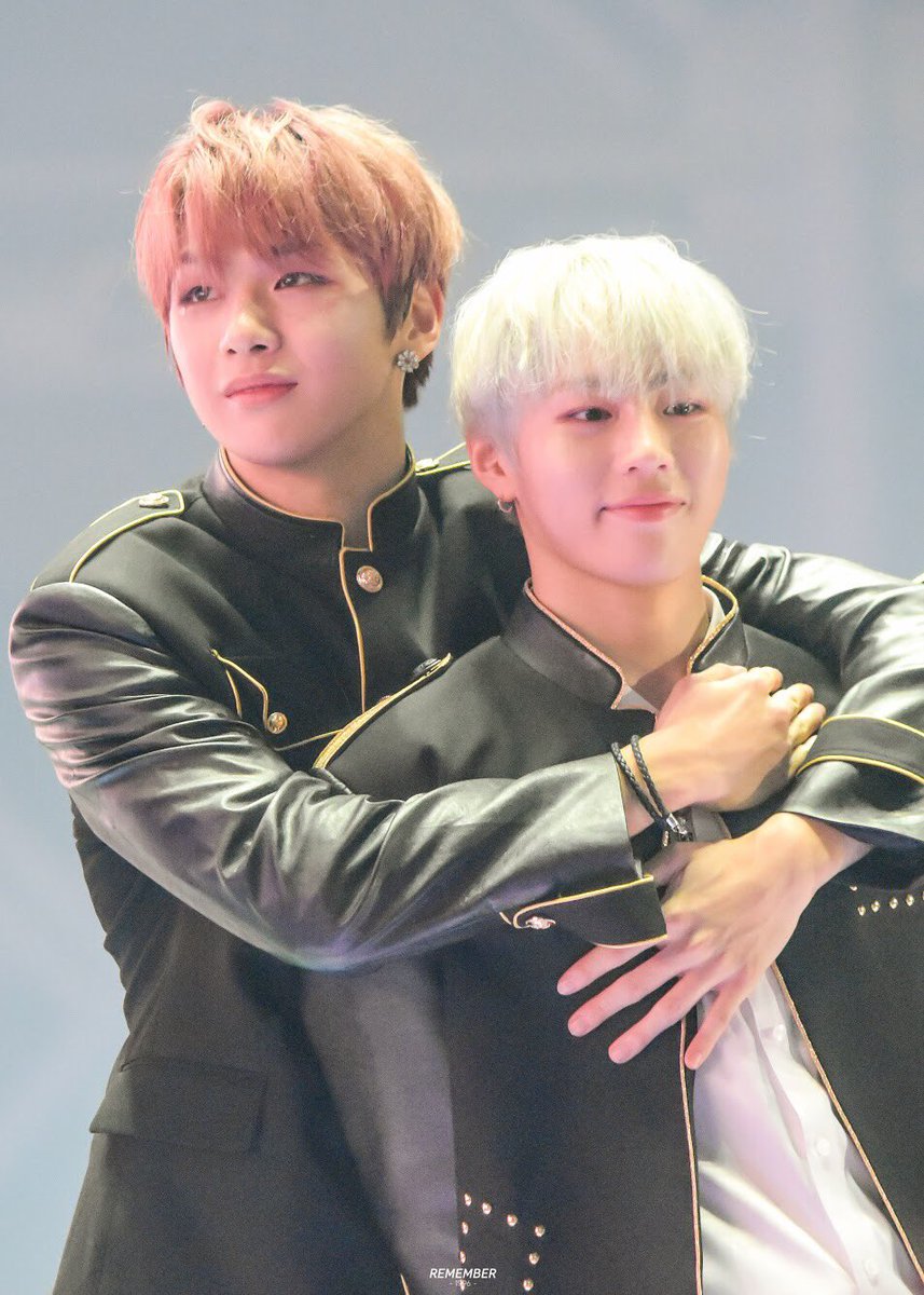 REMEMBER_1996's tweet photo. 해피성운데이 ~ 🎂💕🎉

#하성운 #HASUNGWOON
#HAPPYSUNGWOONDAY 
#대왕구름님생일축하해요🎉 https://t.co/NrAtpdd9dq