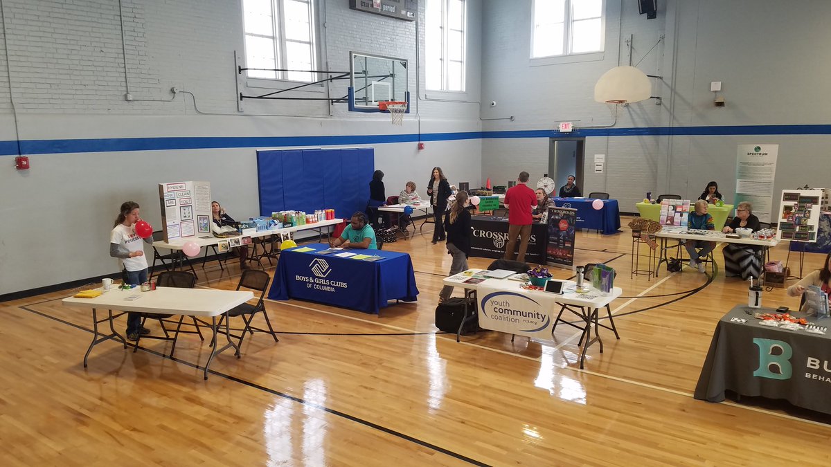 jeremiahsettles's tweet photo. .@PStieple @DrErycaNeville @HesseKerry Everything is ready for the @CPS_DouglassHS Health and Wellness Fair! Great opportunity for Ss to learn about outreach programs and assistance for physical and mental health! #DHSlearns #wework #cpsbest #alted https://t.co/dRk9remFqN