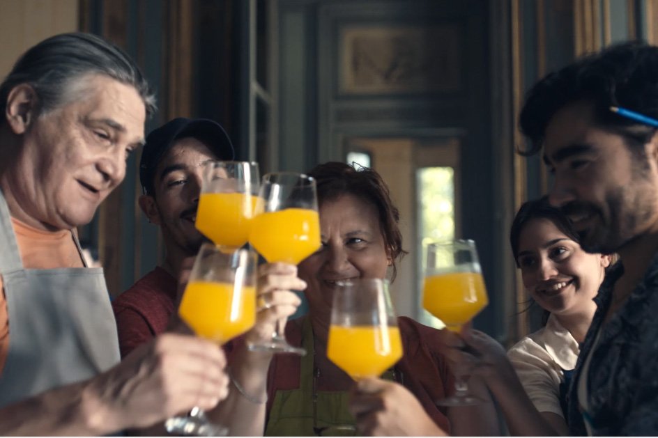 AdlatinaGroup's tweet photo. #Nuevocomercial  
“Les Verduliers”, nuevo comercial de #Super para Jugos #BC 🍊🍐🍎🍷

🔽🔽
 https://t.co/JkxIJudykC https://t.co/lBqrurkw5J
