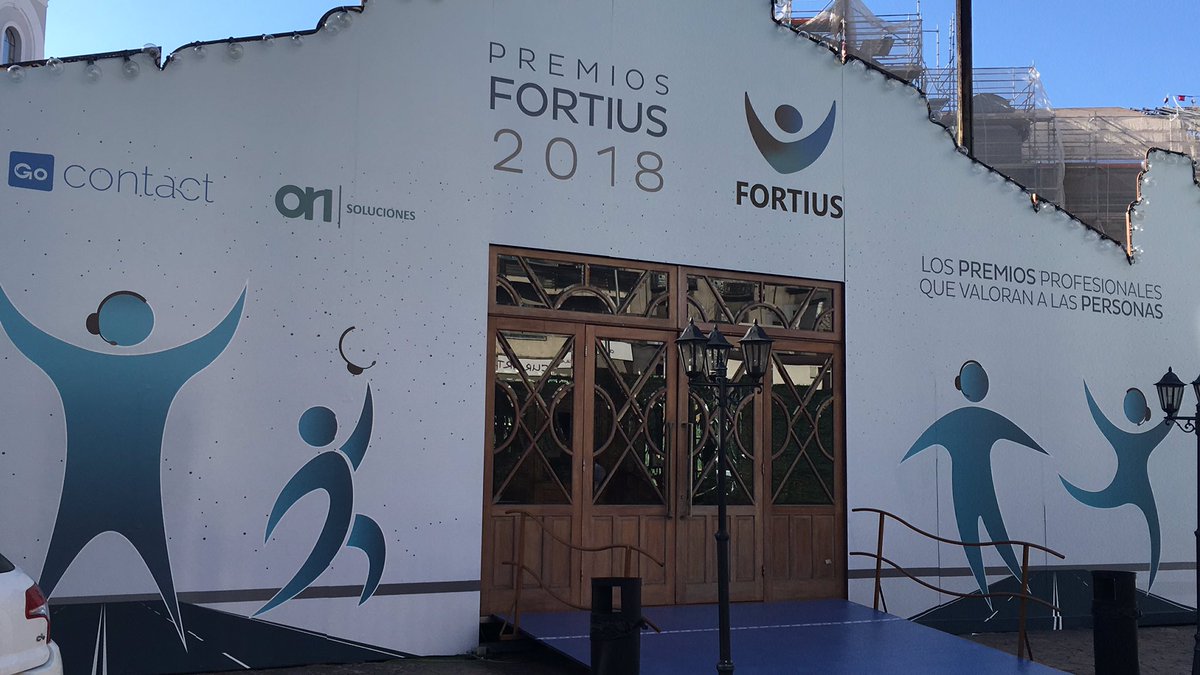 PremiosFortius's tweet photo. Esta noche el Gran Teatro Príncipe Pío se convierte en la sede de #cutserv #customerservice #AtenciónalCliente #bpo #cctr #contactcenter del país. Ya estamos ultimando todos los detalles para que la velada sea perfecta. ¡Nos vemos! #PremiosFortius2018 https://t.co/GfjuuzY6Or