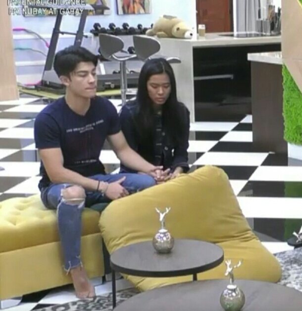 dolphinNrabbit's tweet photo. Si Bobba chill lang dun sa kitchen... kape kape lang... hahaha

#ANDREndingSupport 
#PBB8FAMiya https://t.co/5nn0ncGLDN