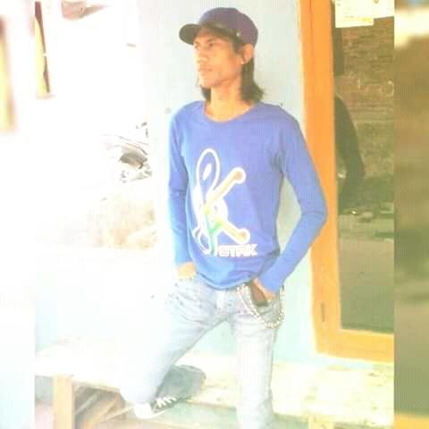 Ndankstak's tweet photo. Ttap kedepan ttp fokus tuk braspirasi yg kreativ...
#refreshotak
#refresotak
#santai
#realex
#tatapmasadepan
#tatapkedepan
#ndankstak
#blosong20
#fokus
#aspirasi
#Kreativ https://t.co/1zTndhamLk