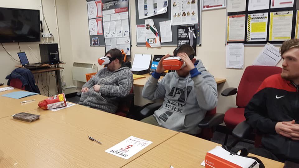 MAWWRoadSafety's tweet image. A very interactive day on Revolutions today. Some participants admitted they never wear seatbelts. Consequences shown and explained = all vowed to wear one in future 🚒🚗🏍👍#ceredigionyouthservices #fatal5 #changingbehaviour #youngdrivers