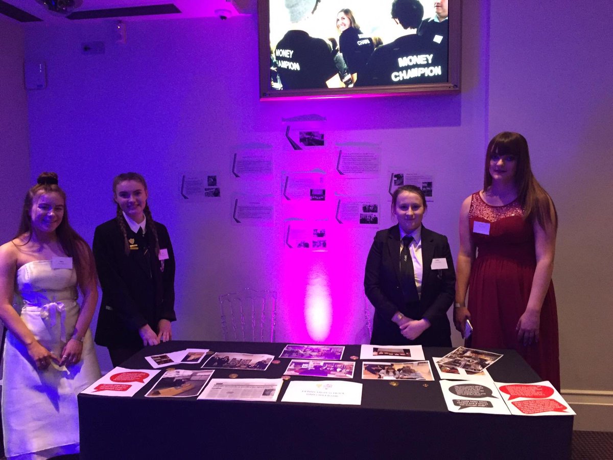 enjoying the UK Youth Awards. <a href="/DennyHighSchool/">Denny High School</a> @moneyforlifeuk @KobiCooke1