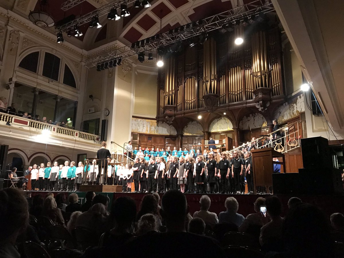 DRETnews's tweet photo. First performance @AinthorpeSD @EdwardHeneagePA @EndikePrimary @FairfieldAcad @QuayAcademy @ThomasHinPri @WoldAcademy ⭐️ https://t.co/3MNcbhLQTk