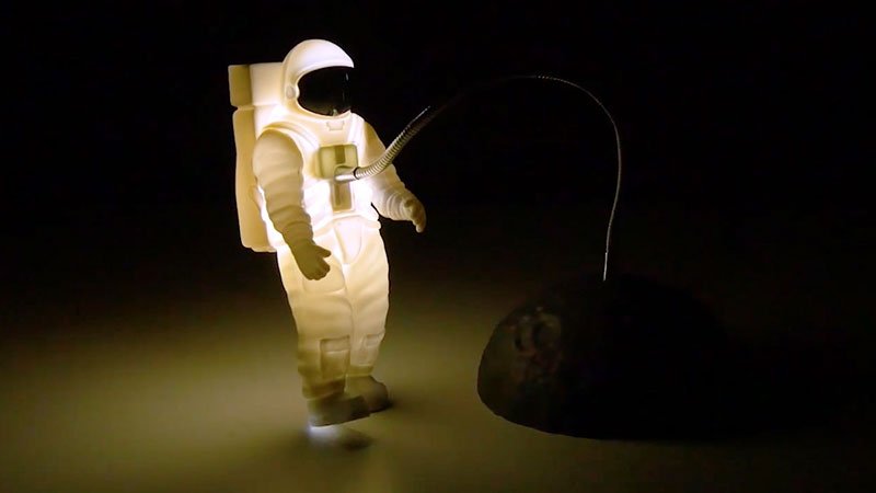 Maxigadget On Twitter Nasa Lampe De Bureau Astronaute Pour Chambre Geek Https T Co Wksbbapwoy Lampe Nasa Astronaute Astronomy Geek Decoration Lamp Gadgets Https T Co Eumyspceqc