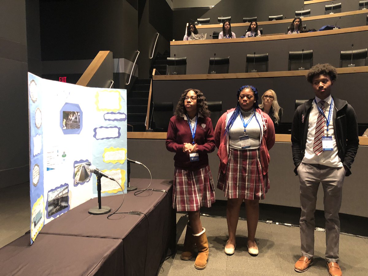 SETWC_UofM's tweet photo. So proud of @EastMustangs students presenting today at the @FedexInstitute!! #choosetransportation19 @UofMemphisEngr @uofmemphis https://t.co/4aCqzv47N8