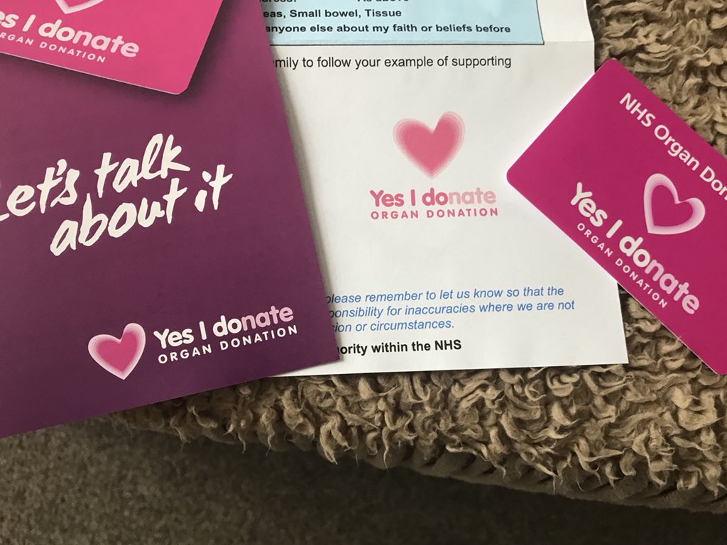 LauraAccessMH's tweet photo. #yesidonate finally got my card through. Very proud to be a part of it #OrganDonation #yesido https://t.co/FykaAH5mV3