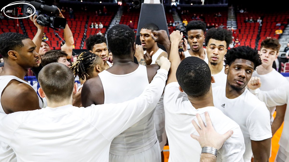 LouisvilleMBB's tweet photo. Let’s do this. Together. 

#MarchAs1 https://t.co/PjUBey1WJN