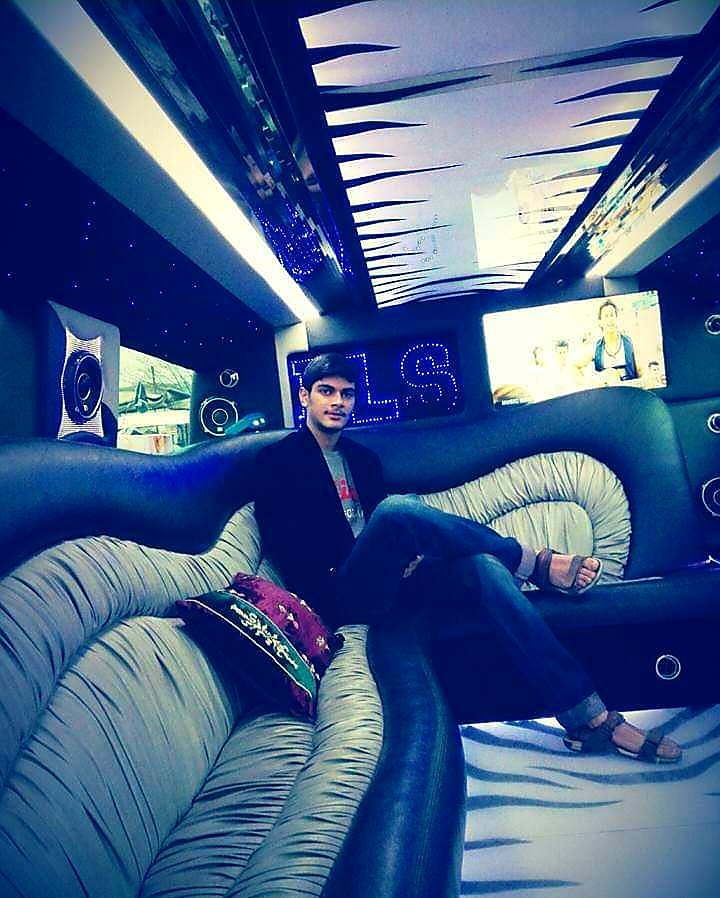 Huzaiffa22's tweet photo. Memories warm you up from the inside❤
#throwback2k16 https://t.co/8LTFMiLWOv