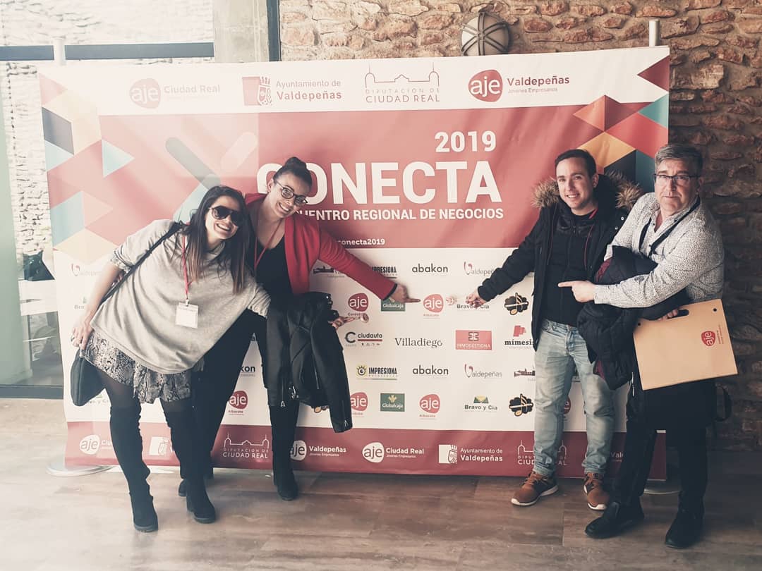 ajealbacete's tweet photo. Cerrando #Conecta2019... de vuelta a #albacete @Balticoestudio @StylexStudio y @clickDatos con nuevos clientes de la tierra de #valdepeñas. Gracias y Enhorabuena por el Gran Trabajo a @AJECiudadReal .💪 https://t.co/UBd2aafKZT