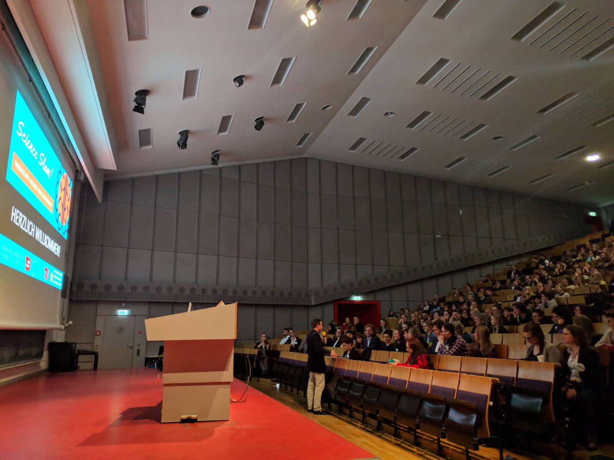 #ThrowbackThursday #KongressArmutundGesundheit
1. Science Slam auf dem Kongress, 5 Vorträge zu besonders vulnerablen Gruppen und  2 Gewinnerinnen!
Vielleicht nächstes Jahr wieder?