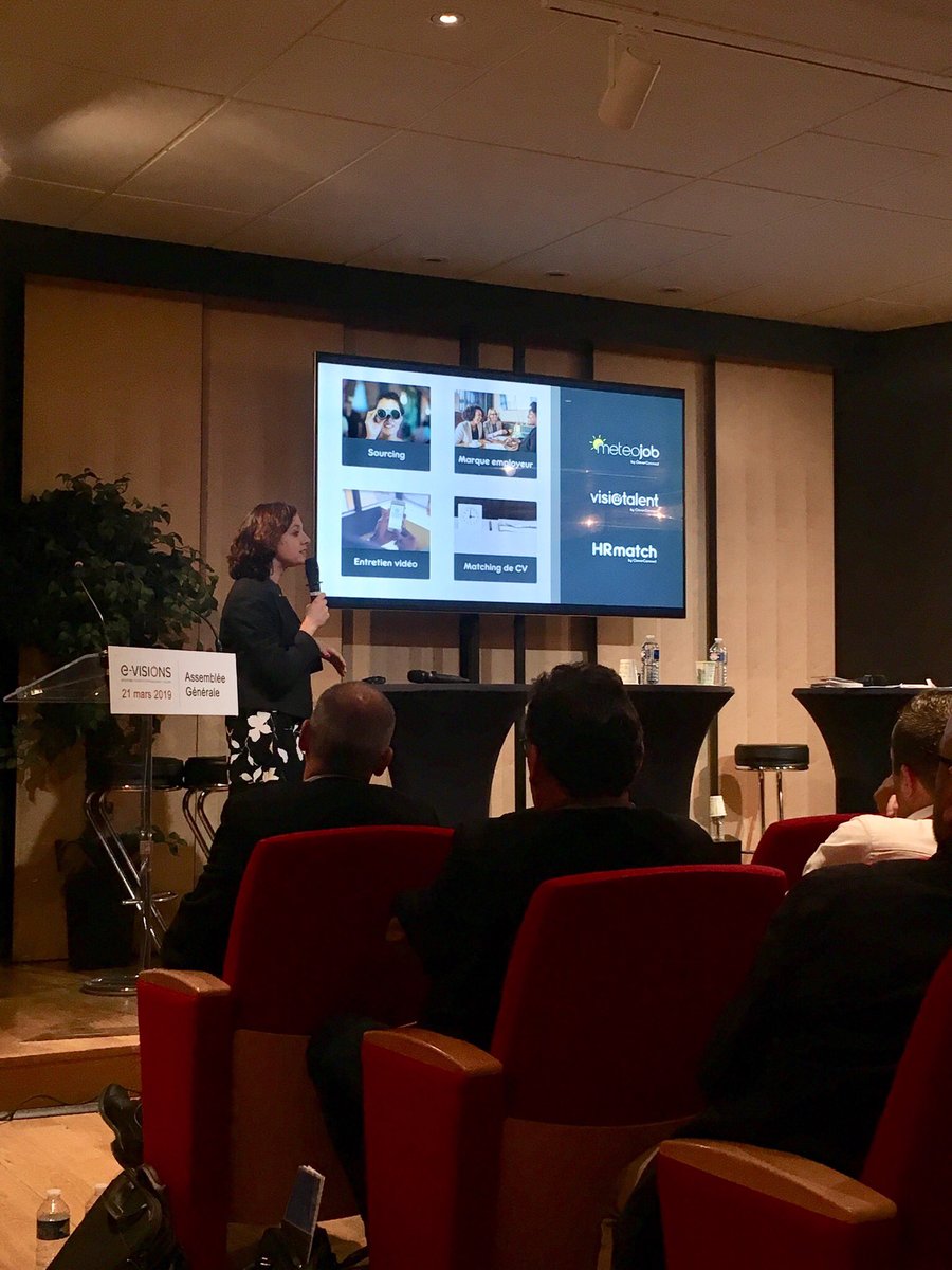 _ChevalierJ's tweet image. 👀 En direct de l’AG evisions_asso avec achasseriaud, directrice marketing de #CleverConnect : « Tour d’horizon des bons plans du web pour réussir son recrutement » ! 
#recrutement #HRTech #Candidatesfirst