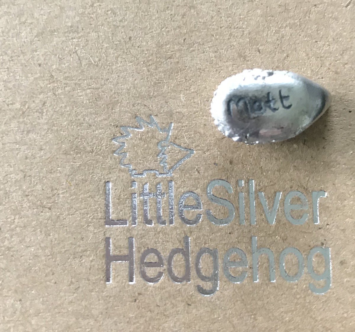 annodo2010's tweet image. Gifted this yesterday. Such a small &amp;amp; beautiful creation. Thank you so much @littlesilverhog . To get the name on the bottom was so clever as well. I also love it comes with an adoption certificate :-) #hedgehog #smallbutbeautiful