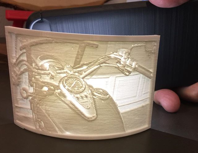 MakerLabNW's tweet photo. Check out these 3D printed lithophanes made by member rwl7532 Great way to combine 2 hobbies. #3Dprinting #lithophane #makerspace #makerlabnw #seattlemakers #pnwmakers #edmondswa #photography https://t.co/Jlu9OnhhiU