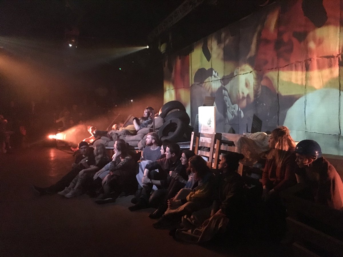 AngelaHYeoh's tweet photo. Beautiful immersive show @CountingSheepLB by @BFreeTheatre mixing dynamic performance, video projection, rocking music, modular set, punchy design - inserting audience into world of 2014 Ukrainian revolution πΊπ¦#StagingARevolution - what values would you fight for? πͺπΌ #Euromaidan https://t.co/LBqhfoQx3t
