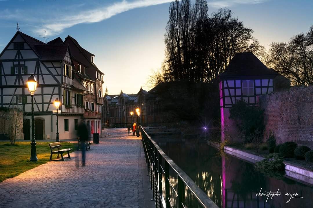 MCPhotography68's tweet photo. Petite ballade en ce premier jour de printemps #cityscape #colmarandyou #Colmar @villecolmar @Colmar_tourisme https://t.co/s3FBPFK4hK
