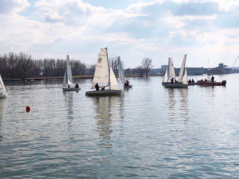 Foundry216's tweet photo. Spring 2019 began this week with Volunteer Coach Karl Felger running the High School Teams through roll tacking drills. ⛵️ Thank you Coach Karl for your devotion to the success of our sailing programs!
•
•
•
#FoundryBoathouse #thisiscle #sail216 #FoundrySailing #sailCLE #CLE https://t.co/U2IazsKnQA